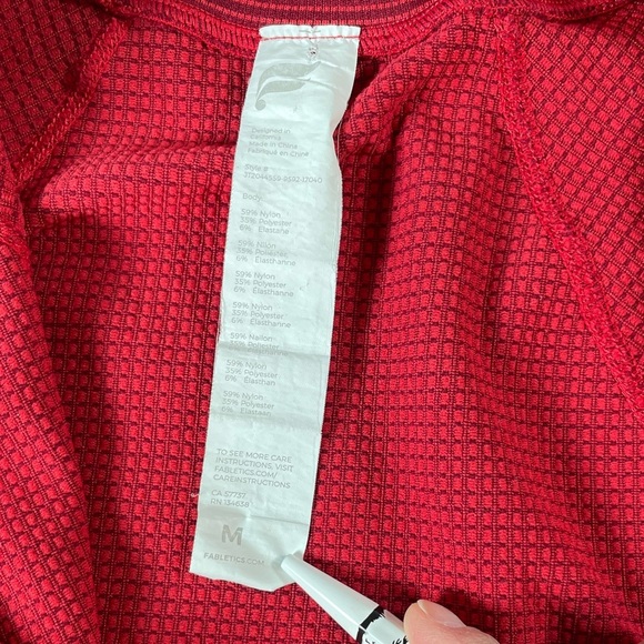 Fabletics Jenny Seamless Cropped Red Zip Jacket - Medium - Picture 4 of 13